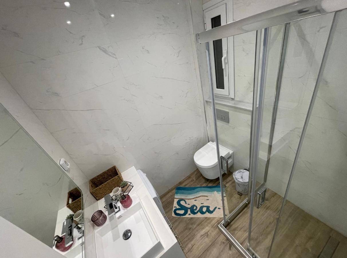 Agora Luxury Apartment 4 Loutráki Exterior photo
